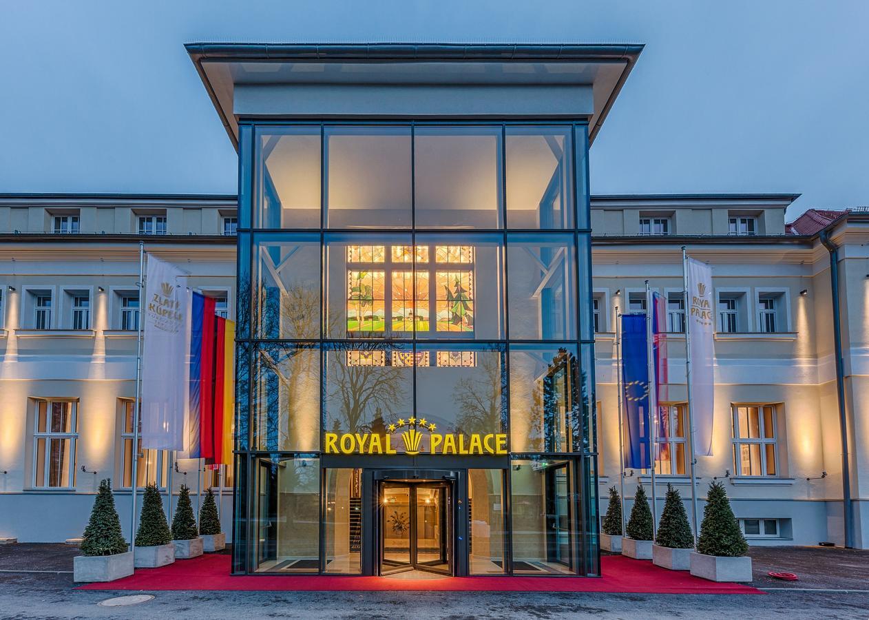 Royal Palace Turčianske Teplice 外观 照片